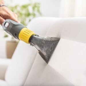 Os benefícios da limpeza regular de estofados